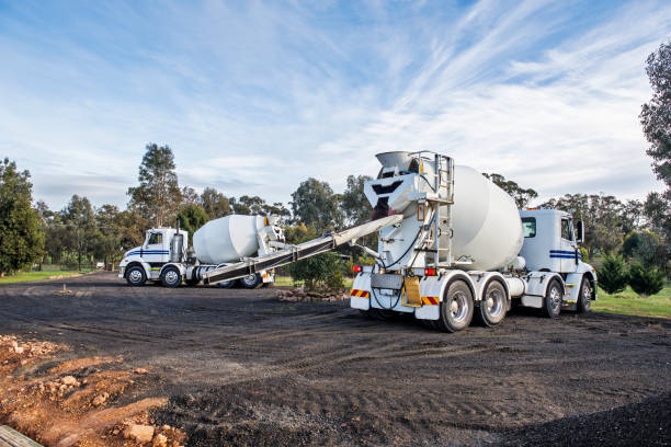 Best Best Concrete Contractor  in Woodville, CA